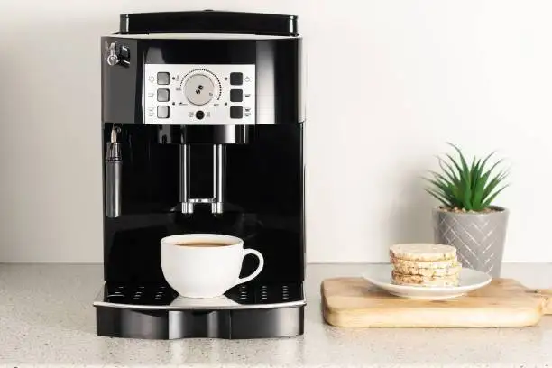 VENTE MACHINE A CAFE NEUF SUR MARSEILLE- PLAN DE CUQUES